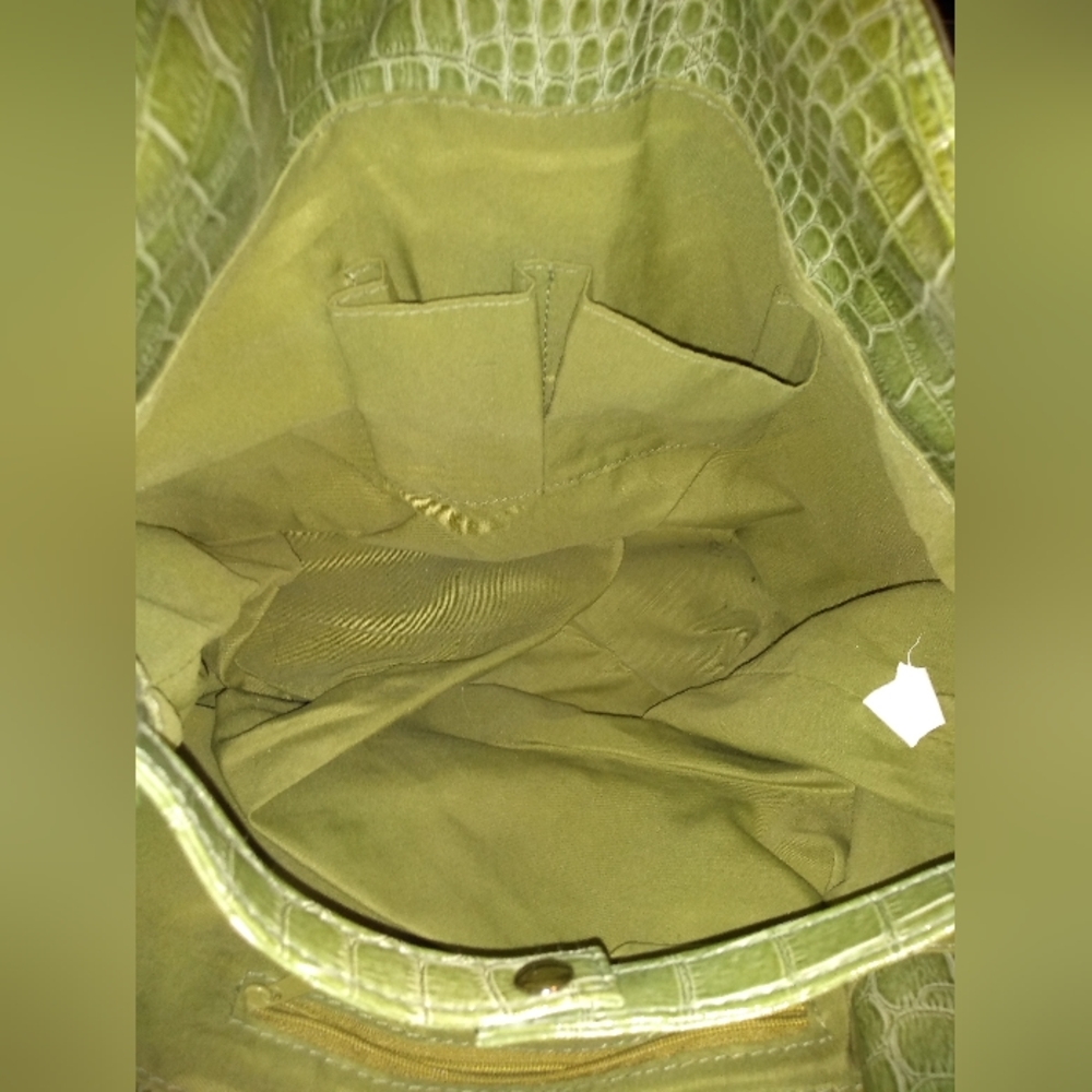 Green Purse, No Label, Faux Crocodile or Alligator Leather, Satchel Shou… - Picture 11 of 13